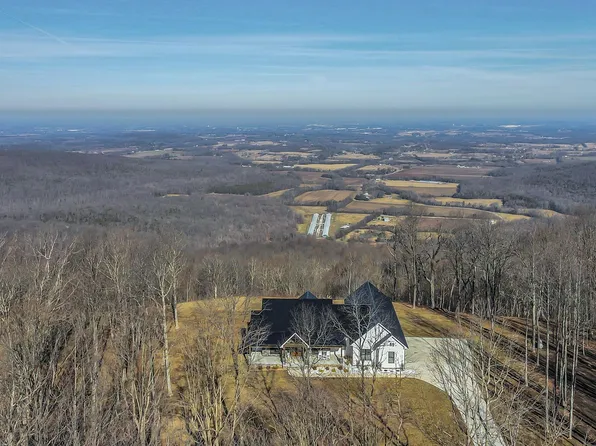 903 Box House Rd, Belvidere, TN 37306