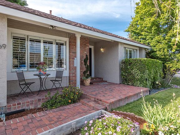 3rd image of 1569 Ilikai Ave