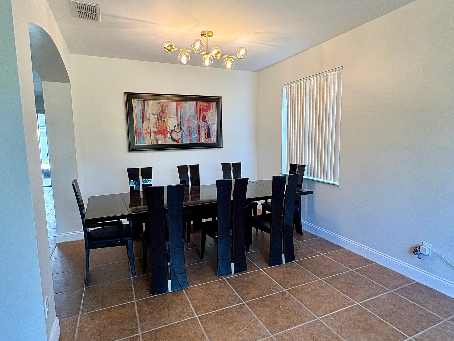 5 bed, 2782 sqft, $3,500 — Photo 4