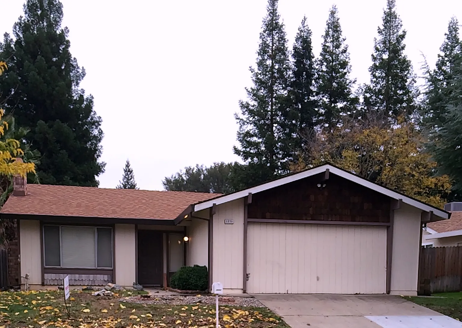 1573 Klamath River Dr photo 1