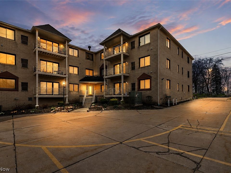 1st image of 19510 Lorain Rd APT 201