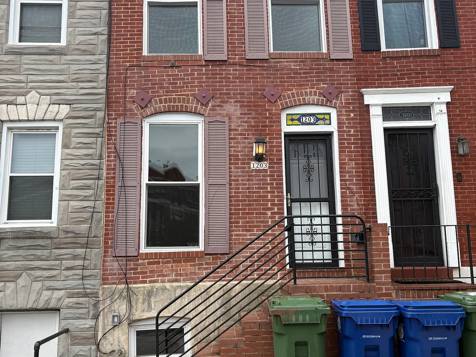 2 bed, 650 sqft, $1,950 — Photo 1