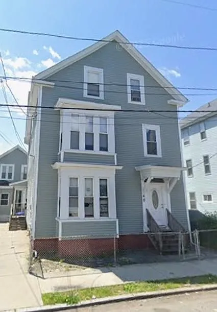 40 Laban St #3