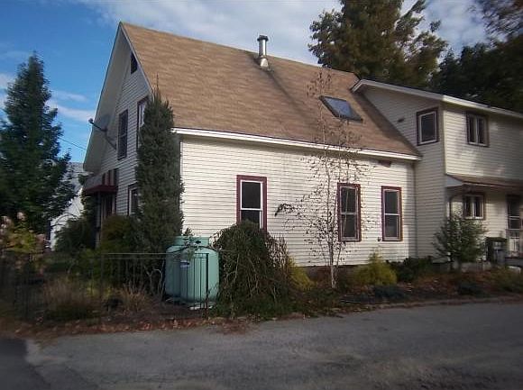 2nd image of 150 Lake St Ste 1