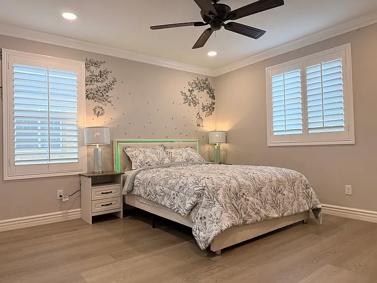 Cascade Dr — Photo 9