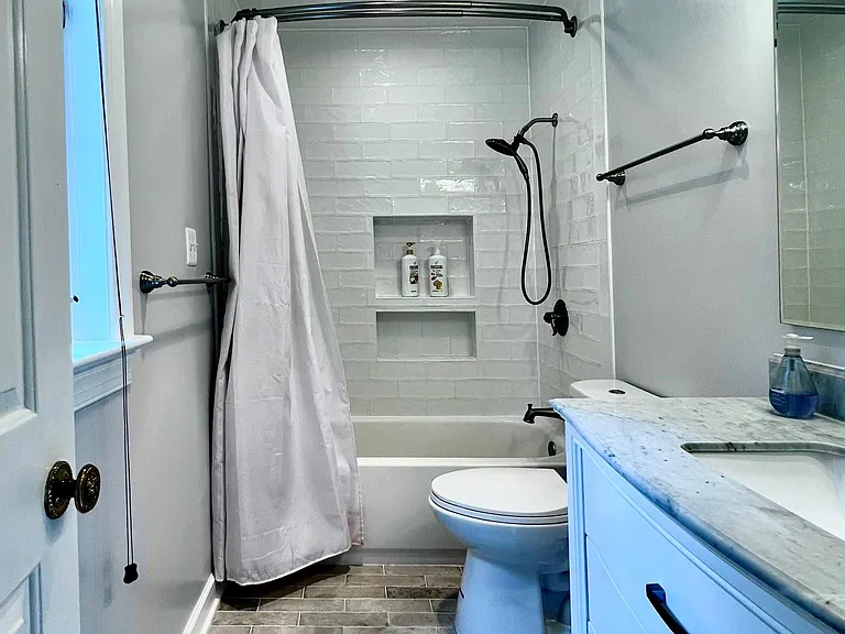 10912 Martingale Ct — Photo 14