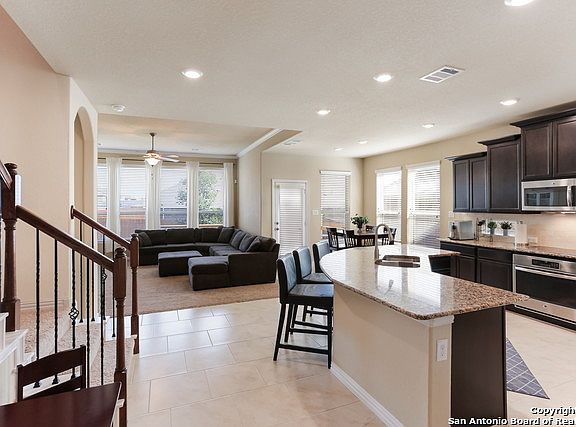 3rd image of 509 Norwood Ct