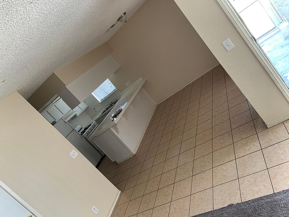 1st image of 2105 Winwood St APT 3