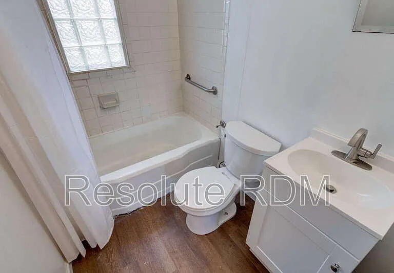 201 S Emerson Ave — Photo 16