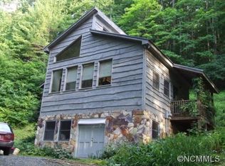 760 Roses Branch Rd, Green Mountain, NC 28740