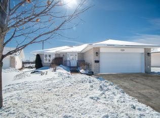 529 Angus Campbell Dr, Pembroke, ON K8A 8K5