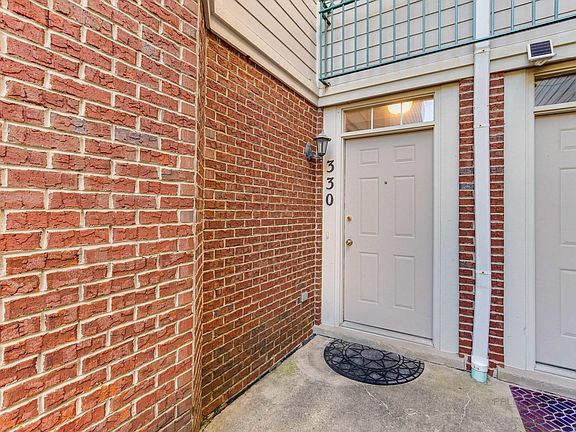 4th image of 330 Pine Lake Cir