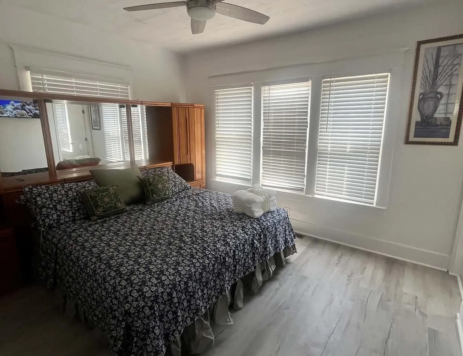 4 bed, 2.0 bath, 1612 sqft, $3,000 — Photo 4