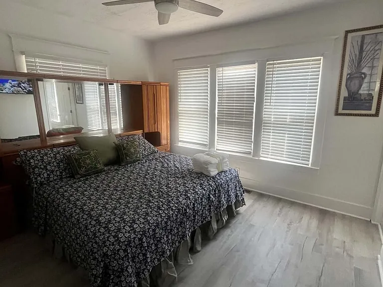 4010 Taylor Blvd — Photo 4