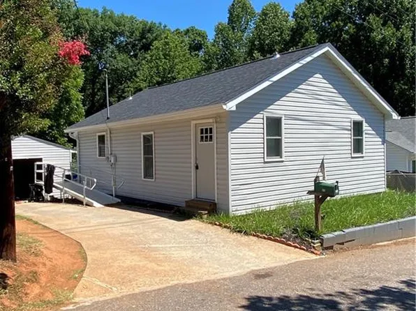 604 Peden St, North Wilkesboro, NC 28659