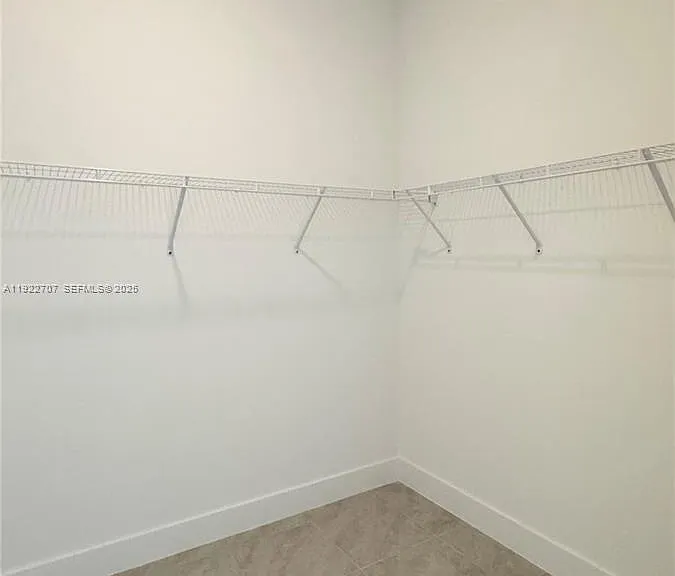 5089 Penella Ave — Photo 8