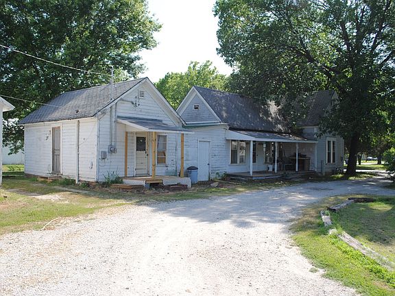 4th image of 802 N Wood St