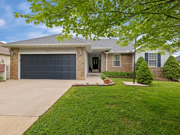 321 W Cherokee, Clever, MO 65631
