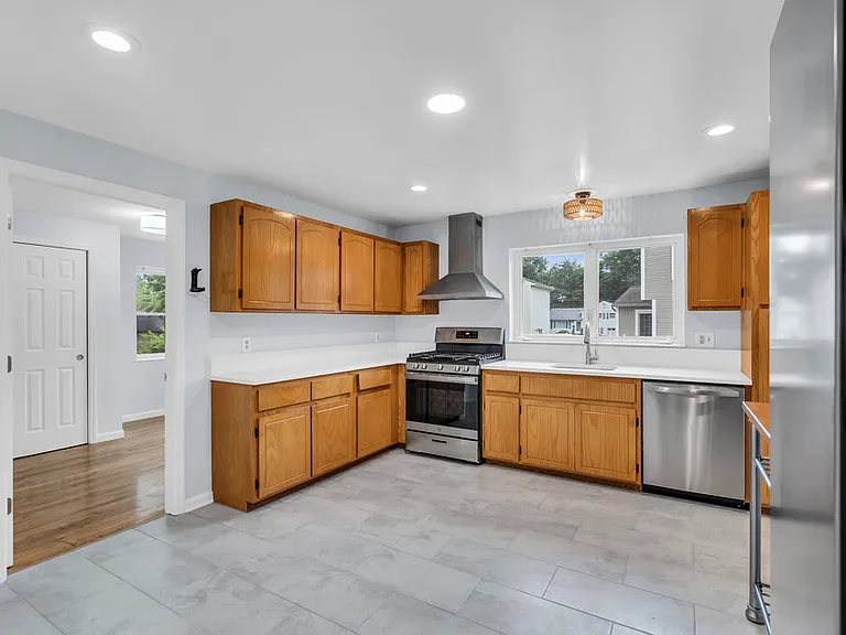 63 Livingston Ave #A — Photo 10