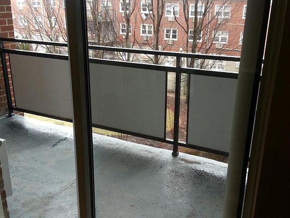 5th image of 1662 Bell Blvd #2