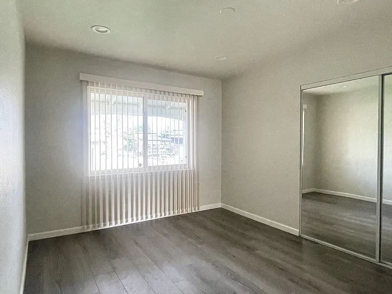 7949 Clearfield Ave — Photo 21