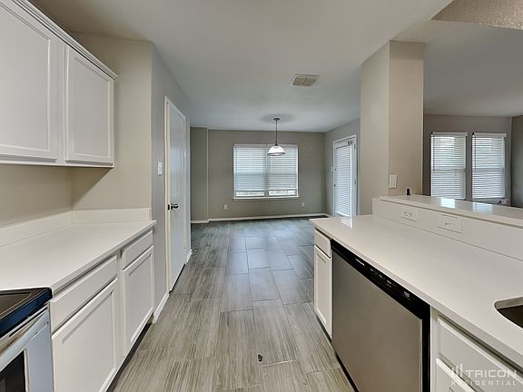 5th image of 603 Fleming St