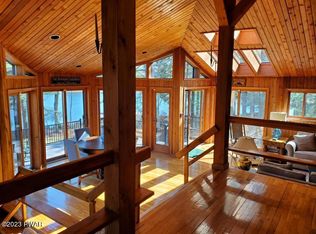 115 Lake Dr, Dingmans Ferry, PA