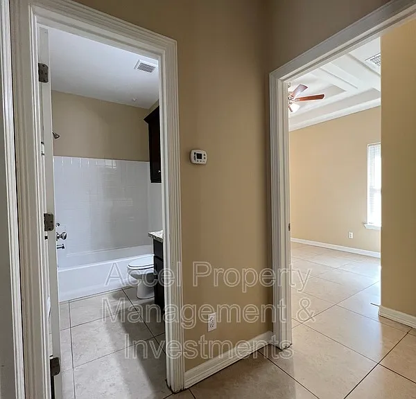 2506 E Garfield Ave #1 — Photo 5