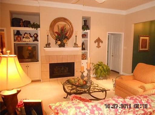 2nd image of 111 Heritage Dr
