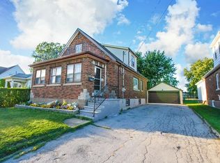 6825 Dunn St, Niagara Falls, ON L2G2R3