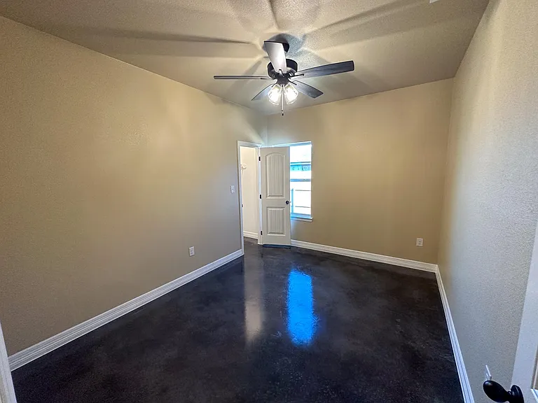 1212 Antelope Trl #B — Photo 11