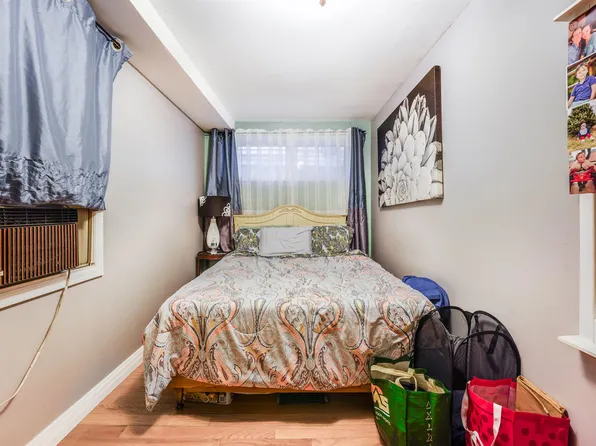 372 5th Street image 16 of 30