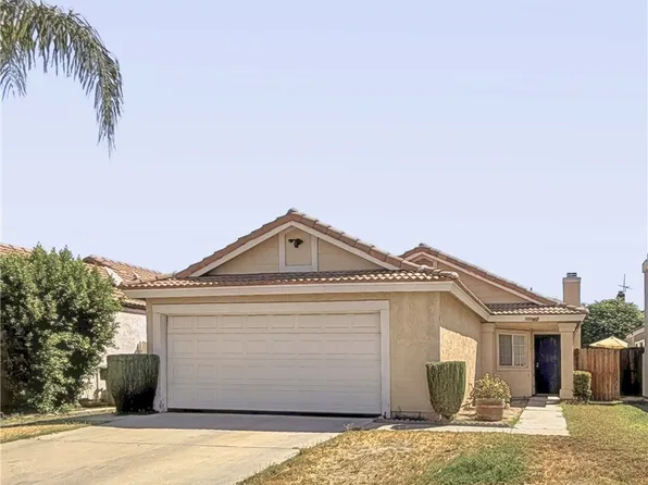 1475 Almond Dr, Perris, CA 92571