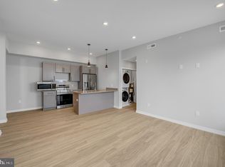1205 S 15th St #4D, Philadelphia, PA 19146