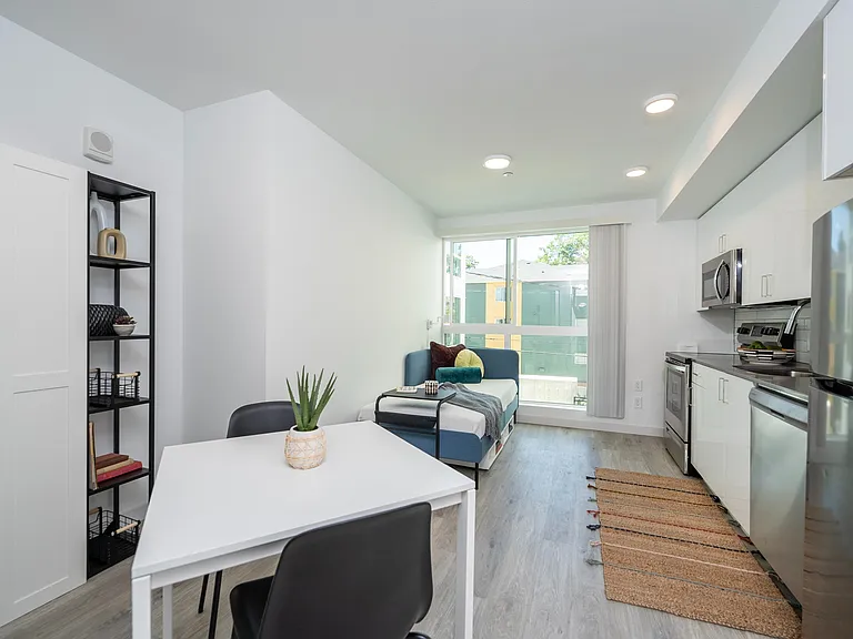 Studio - Fully Furnished Studio - Fully Furnished