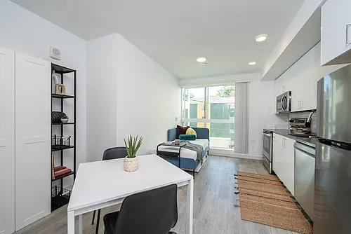 Floor plan Studio - Furnished