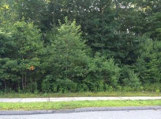 28 Cardinal Dr, Dayville, CT 06241