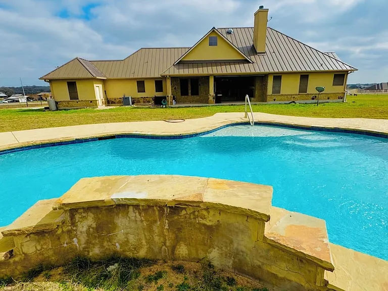 112 Scenic Hills Dr — Photo 1