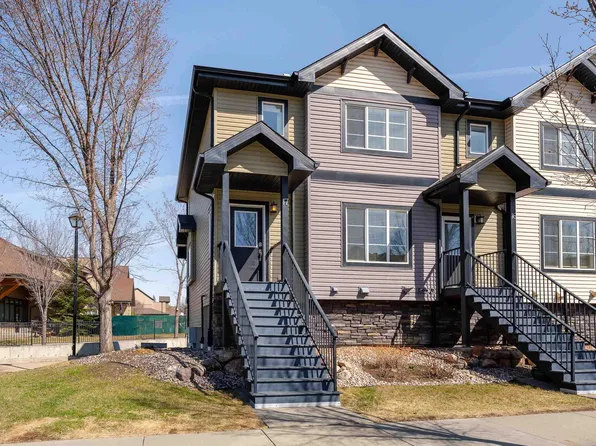 5260 Terwillegar Blvd NW #17, Edmonton, AB T6R 0S1