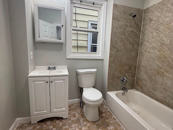 5th image of 62 N 6th St #2F