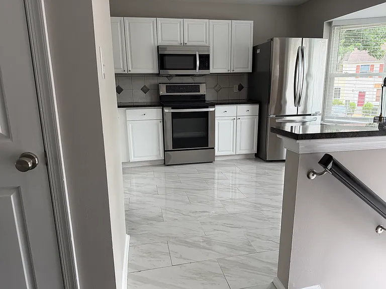13672 Wildflower Ln — Photo 3