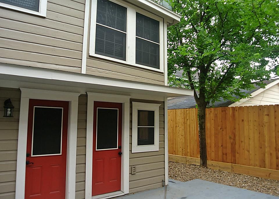 1st image of 4410 Pease St #3