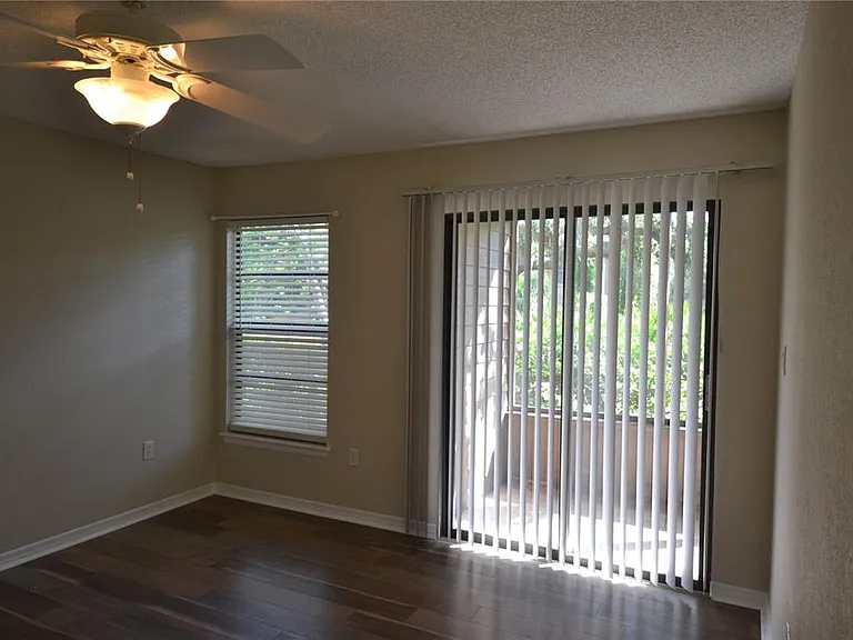 605 Lennox Rd W — Photo 12