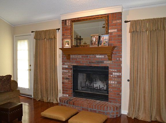 3rd image of 309 River Wind Dr