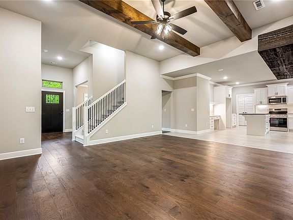 5th image of 25 Blairgowrie Dr
