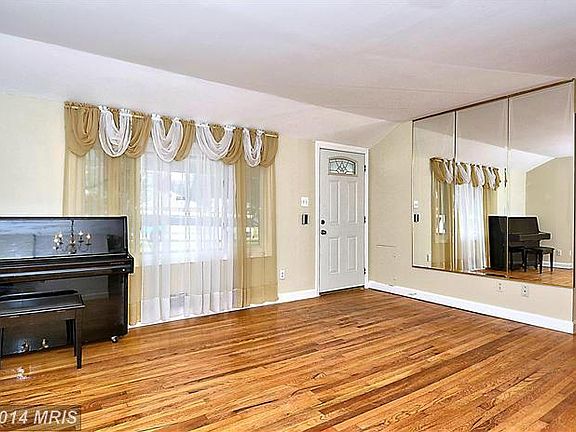 4th image of 12703 Parkland Dr