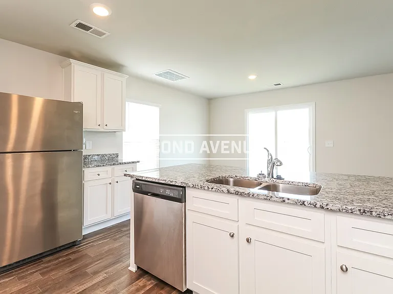 622 Wild Tulip Ct — Photo 4
