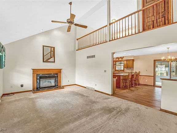 4th image of 538 Vandalia Dr
