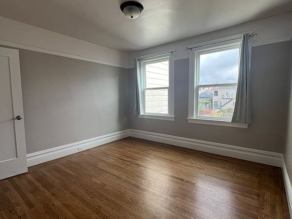 3rd image of 182 17th Ave