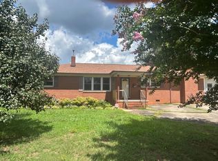 2815 Highland Dr, Lincolnton, NC 28092